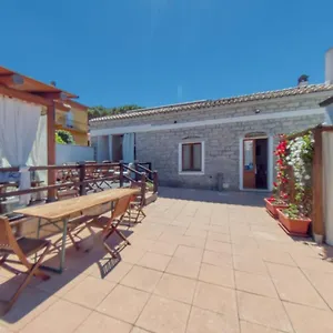 https://s-lucia.in-sardinia.net